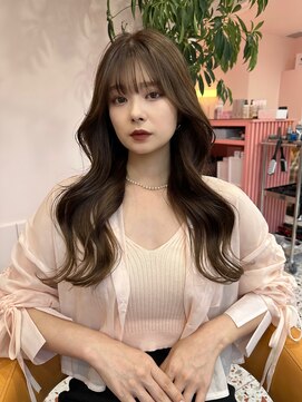 ボタン シブヤ(VOTAN SHIBUYA) 韓国ヘア/くびれヘア/前髪あり/顔まわりカット/グレージュ