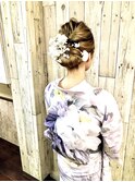 プロが着つけする、着崩れしない浴衣の着付けとヘアセット