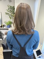 フュチュールヘアー(futur hair)&nbsp;大人女性の美髪くびれミディアムstyle