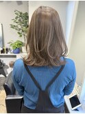 大人女性の美髪くびれミディアムstyle