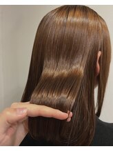 髪質を丁寧に診断し健康的で扱いやすい髪質へ！髪の毛を守るハロウのトリートメントで毎日自信が持てる髪へ