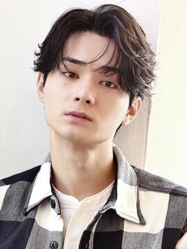 オーシャントーキョー サニー 原宿(OCEAN TOKYO Sunny) フェザーパーマセンターパートニュアンスパーマ韓国マッシュ黒髪