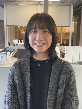 ウード(OUD) ダークオリーブくびれボブ