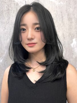 ロビー 表参道(ROBBY) ミディアムレイヤーカット/30代40代50代/顔周りカットくびれヘア