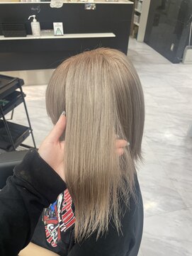 ウェーブス 大宮門街店(wave's) レディースブリーチカラー/くまがい