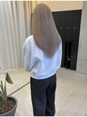 レイヤーカット×ミルクティーグレージュ