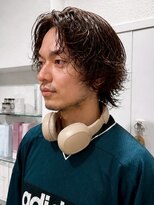 ファルベ(Farbe) 波巻きツイストスパイラル/リバースセンターパート/ニュアンス