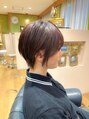 リタ(Lita) スタイリングが簡単な丸みショートで朝の時短に!