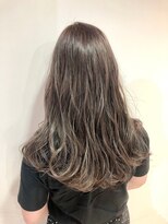 ジーナ 博多(Zina)&nbsp;くすみカラーハイライトオリーブグレージュヨシンモリ