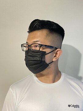 ドルクス 日本橋(Dorcus) ハイスキンフェード 高めのスキンフェード バーバーシチサン