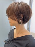 美髪にオトナかわいいホワイトグレージュネビージュショートボブ