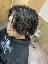 クオル 立川(QOL)&nbsp;ツイスパ70%波巻き30%無造作な質感がお洒落なミディアムヘア