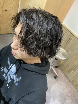 クオル 立川(QOL) ツイスパ70%波巻き30%無造作な質感がお洒落なミディアムヘア