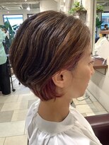 ヘアメイク カン プラスエフ(HAIR MAKE KANN+f) インナーカラーショートボブ