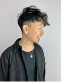 ウェットスタイル  メンズ短髪パーマ/ツーブロック刈り上げ