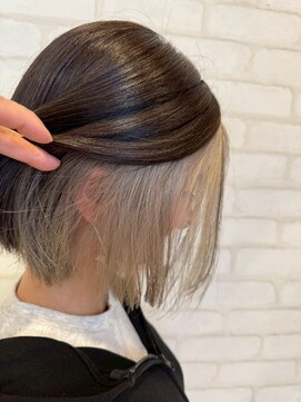 ビス ヘア アンド ビューティー 西新井店(Vis Hair＆Beauty) インナーカラー×大人可愛い冬カラーミルクティーベージュ