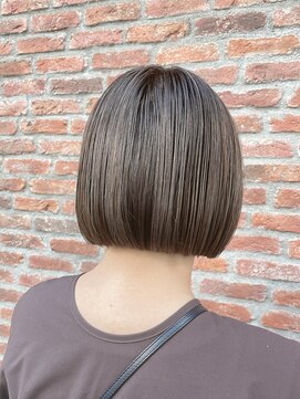 オーガニック アトリエ 大宮(organic+atelier) 白髪ぼかしハイライトベージュカラー大人ボブ