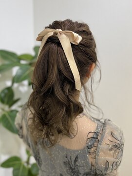 マーリー(marlee) ボリューミーポニーテール