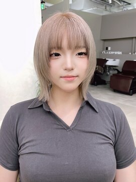 モリオフロムロンドン 大宮店(morio from London) 【ハッシュカット×ミルクティーベージュ】