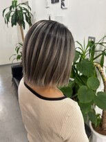 キング 心斎橋店(K!ng)&nbsp;ハイライトカラーミルクティーベージュレイヤーカット