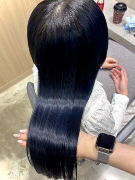 ユーフォリア 新宿通り(Euphoria) ブルーブラック/透明感黒髪/ネイビー/ダークカラー/艶髪カラー