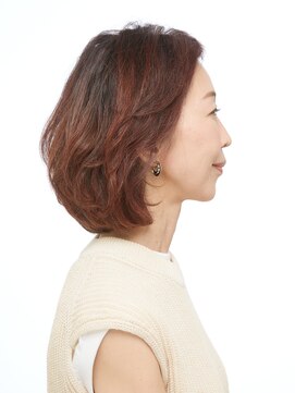 コモド(Comodo) ミディアムスタイル/完全個室あり#縮毛川口#白髪染め