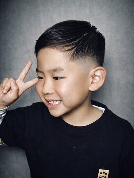 ジ オブスキュア(THE OBSCURE) キッズカット フェード