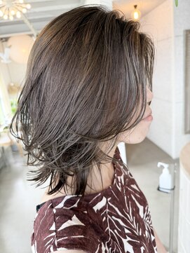 ヨロ(yolo) 動きのあるスタイル