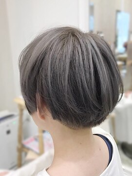 ティーズヘアー(T's HAIR) マッシュショート×パールグレージュ