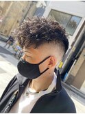 前下がりツイスパフェード