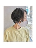 大人前髪かきあげショートスタイル