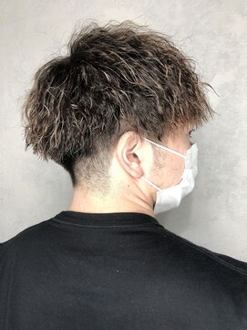 セシルヘアー(CECIL hair) ツイストパーマ×フェードスタイル