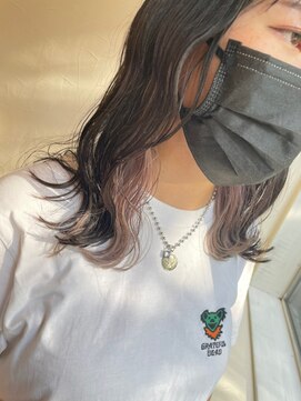 エンレイ(enRei) 大人かわいいゆるふわカールインナーカラーホワイトピンク小顔