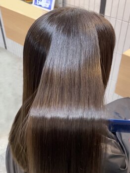 ラフィス ヘアー ポンテ 船橋店(La fith hair ponte)の写真/【船橋駅徒歩3分】ダメージレス施術でツヤ&潤いのある柔らかでナチュラルな仕上がりに♪