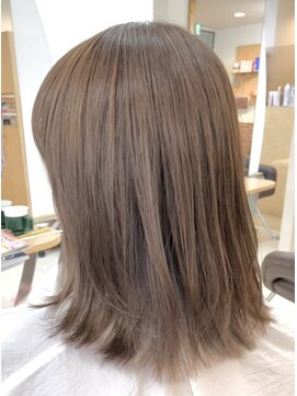 カットハウス はさみの部屋 ミディアムボブ/ローレイヤー/髪質改善/酸性カラー/ラテベージュ