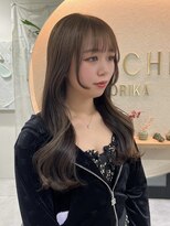 ハチ(HACHI) ワンカラーで発色するオリーブカラー