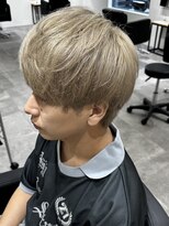 ヒュイル バイ ニアウ(Hwyl by Niau)&nbsp;メンズマッシュパーマニュアンスパーマスパイラルパーマ刈り上げ