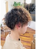 刈り上げショート&ツイストスパイラルパーマ