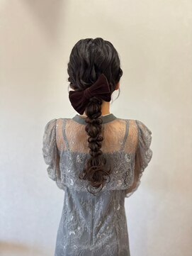リム(Limb) タイトアレンジ　ヘアアレンジ