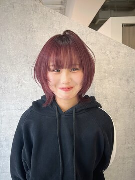 トリムバイエンヴィ(tlim by ENVY) 【石塚スタイル】ウルフカット×チェリーピンク
