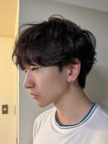 ノラ シブヤ(NORA)&nbsp;シャドウパーマダウンパーマカルマヘアメンズカット刈り上げなし