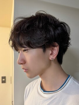 ノラ シブヤ(NORA) シャドウパーマダウンパーマカルマヘアメンズカット刈り上げなし