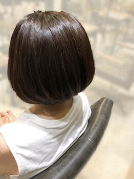 プロ目線でアドバイス！髪のお悩みを解決するサポートで、理想のヘアスタイルを実現します♪