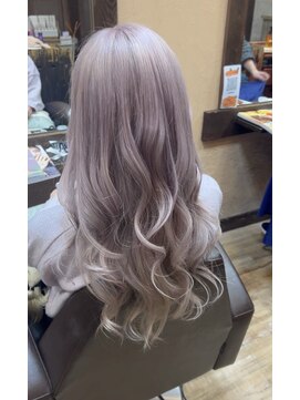 モアムー(Moremuu) 【りえ】ホワイトシルバー