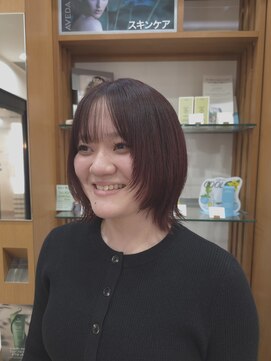 プランタンアヴェダ(printemps AVEDA) 揺れ感レイヤー×チェリーレッド