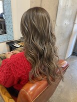 グリーンポルタ(Green Porta)&nbsp;白髪ぼかしハイライトカラー