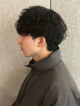 ニアウ 新宿(Niau) MEN’S/リバースセンターパート/ニュアンスパーマ/新宿