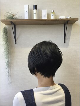 ステラルーチェ(STELLALUCE) モードっぽいショート