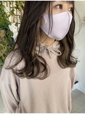 セミロング×インナーカラー