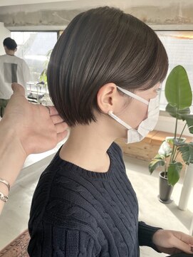 ソーコ 渋谷(SOCO) 丸みショートカットマッシュショートボブ黒髪ショートヘア